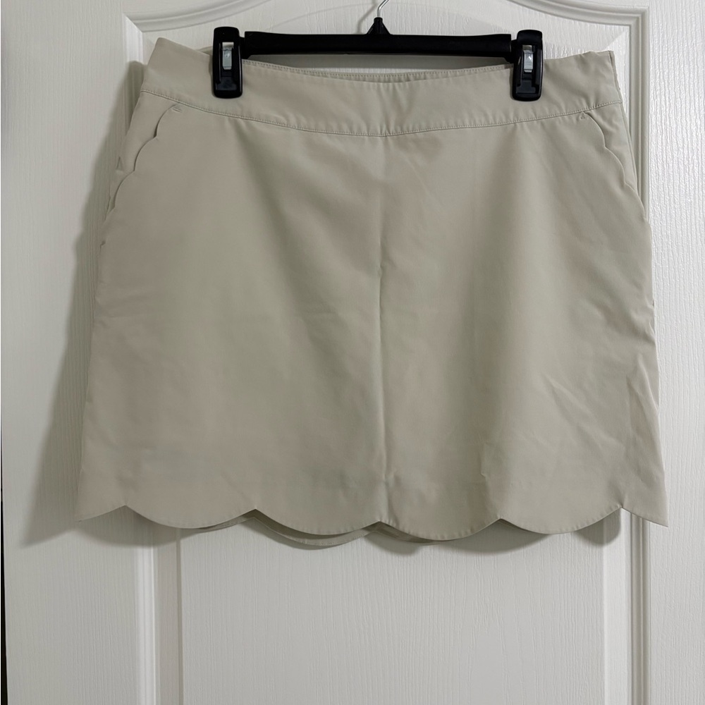 Vineyard Vines Cream Skort with Scalloped Hem